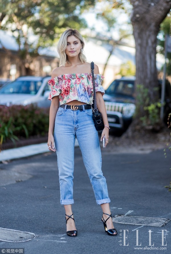 方领、V领、一字领,夏日显瘦领型大Battle