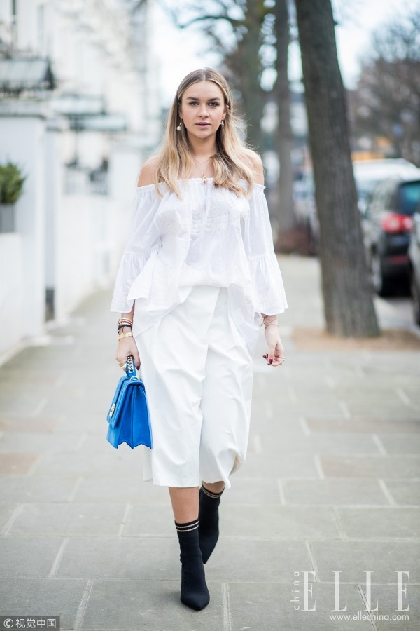 方领、V领、一字领,夏日显瘦领型大Battle