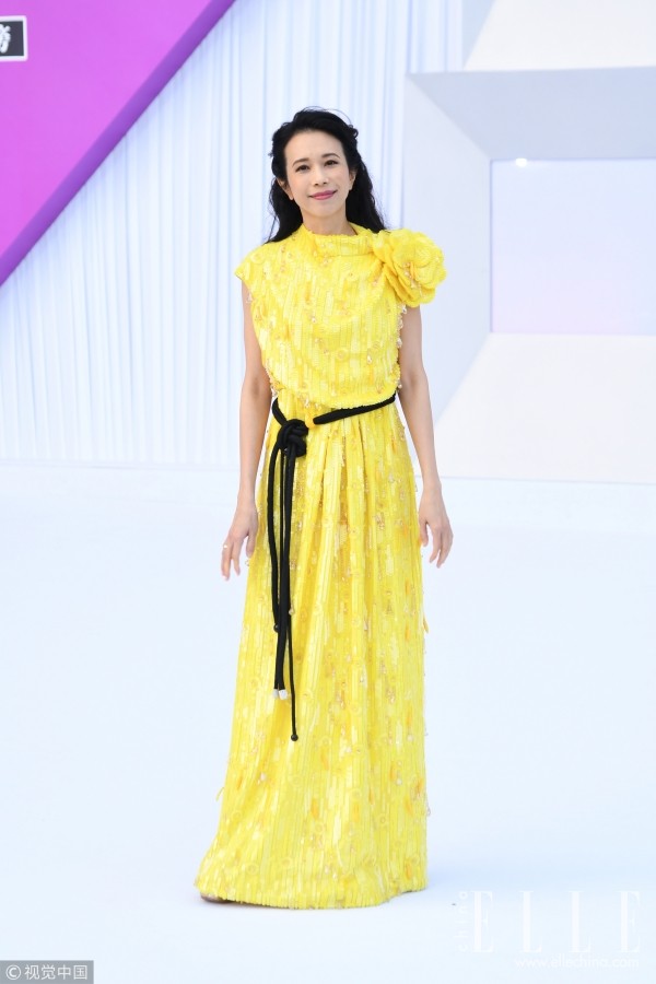 她们穿连衣裙这么瘦原本都是由于这条腰带!