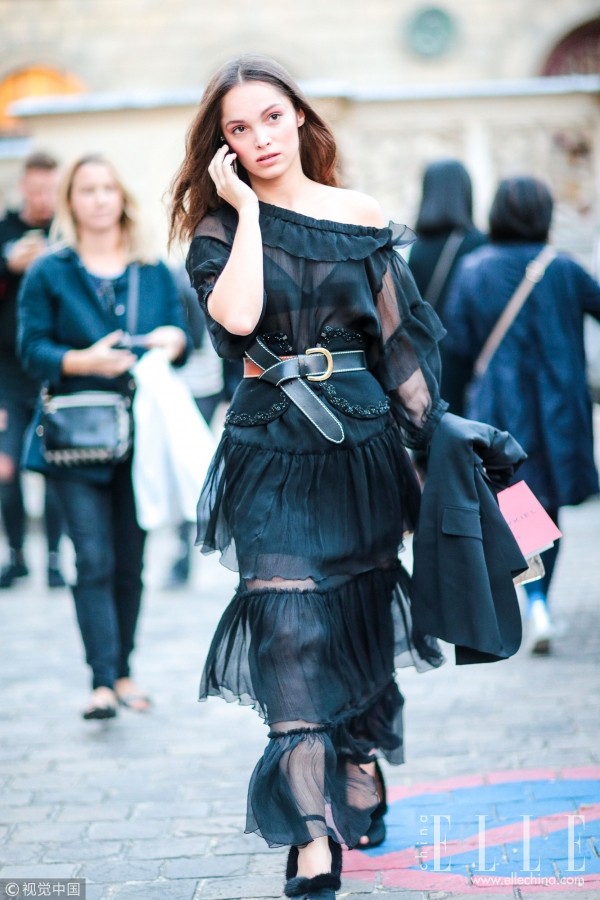 她们穿连衣裙这么瘦原本都是由于这条腰带!